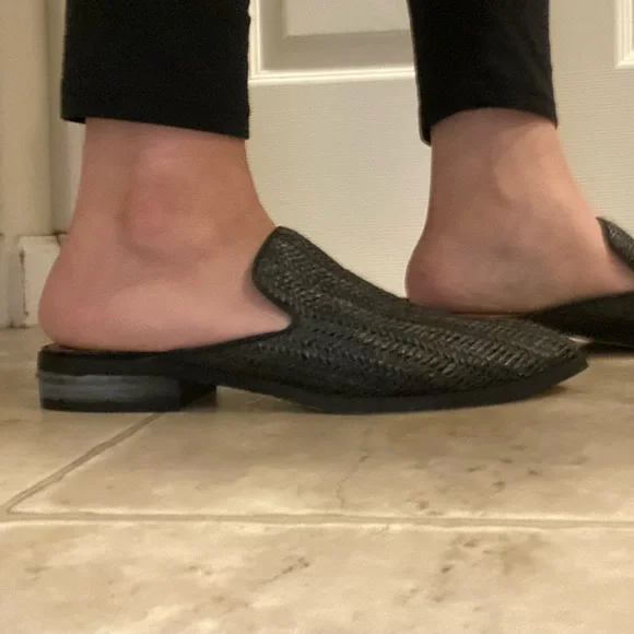 Band of Gypsies Skipper Woven Vegan Leather Pointed Loafer Mule- size 8.5 IMO - Picture 17 of 17